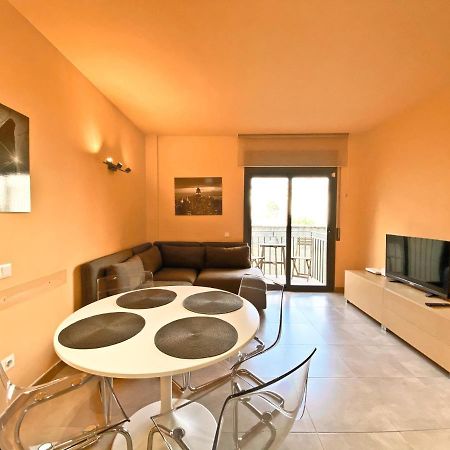 Urban Manresa-City Center Apartment With Balcony Εξωτερικό φωτογραφία