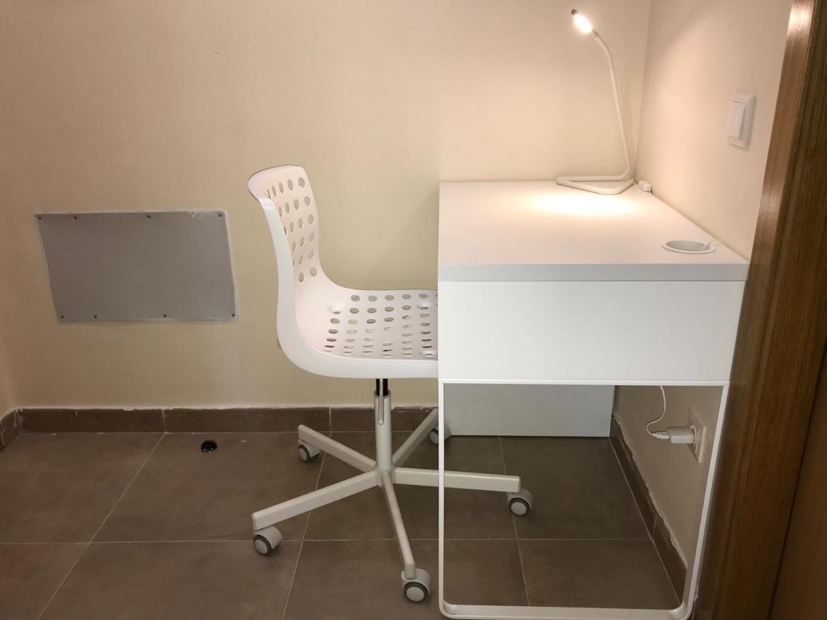 Urban Manresa-City Center Apartment With Balcony Εξωτερικό φωτογραφία
