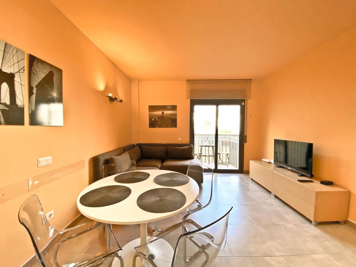 Urban Manresa-City Center Apartment With Balcony Εξωτερικό φωτογραφία