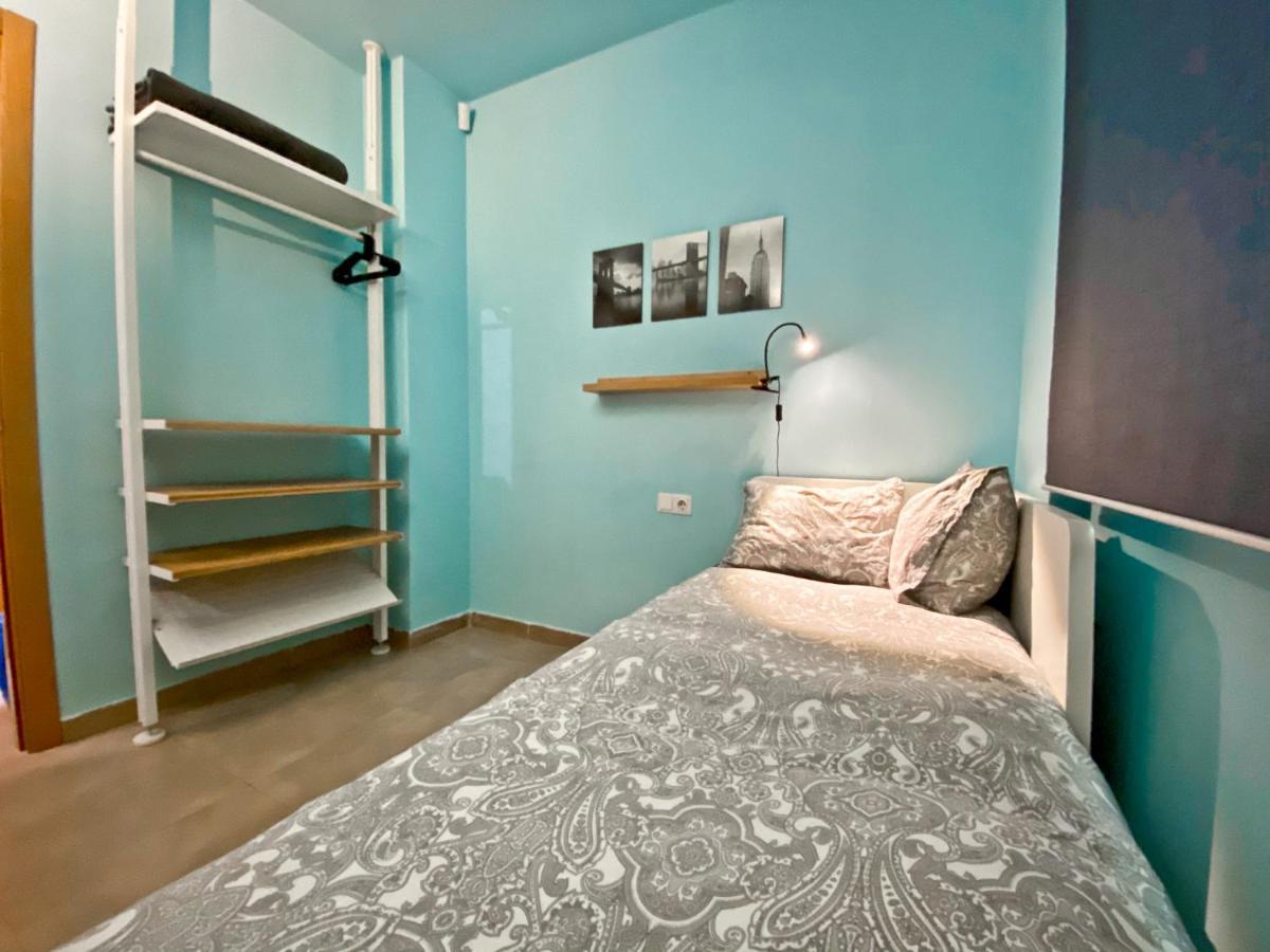 Urban Manresa-City Center Apartment With Balcony Εξωτερικό φωτογραφία